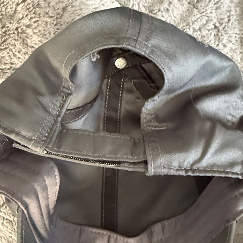 Nike Charcoal Gray Cap - Picture 3 of 3